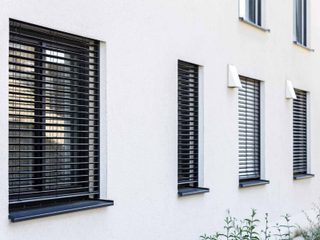 Projet d'installation de volet roulant manuel ou électrique en Yvelines (78) ? Contactez-nous pour une étude personnalisée